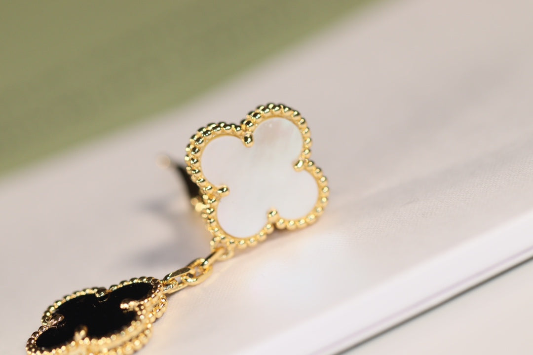 [Love Lucky]CLOVER OHRRINGE GOLD ONYX MOP 3 MOTIV 