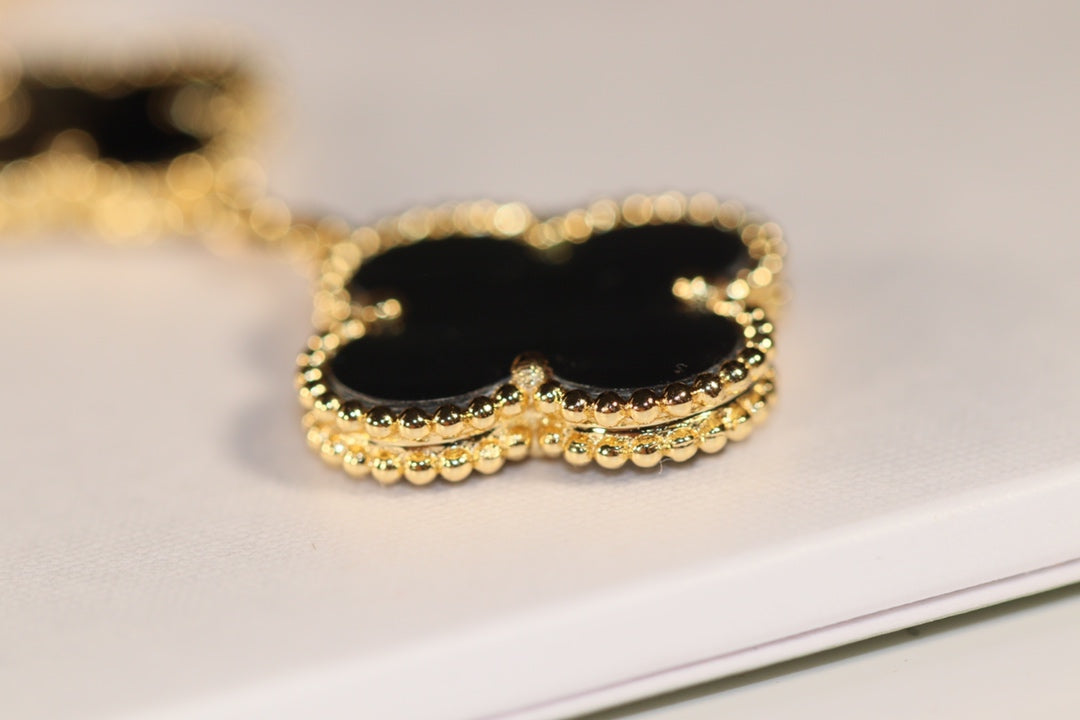 [Love Lucky]CLOVER OHRRINGE GOLD ONYX MOP 3 MOTIV 