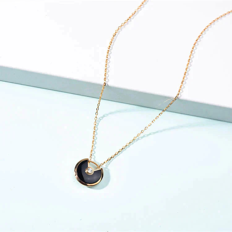 [Love Lucky]AMULETT GOLD KARNEOL ONYX HALSKETTE