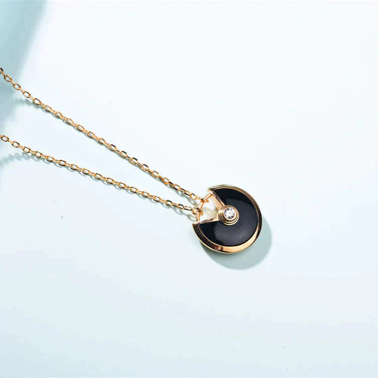 [Love Lucky]AMULETT GOLD KARNEOL ONYX HALSKETTE