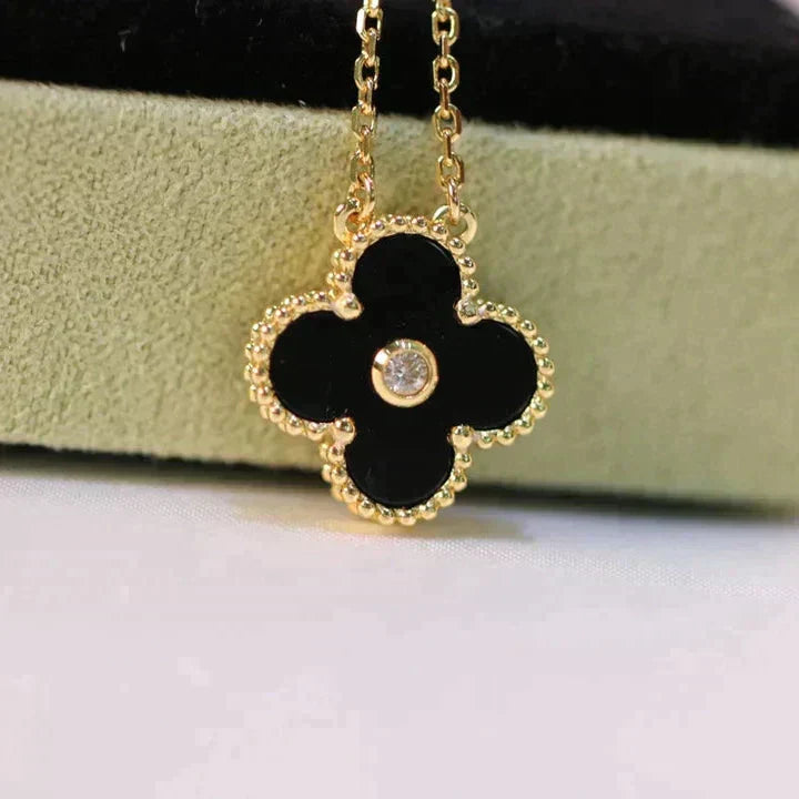 [Love Lucky]CLOVER 15MM DIAMANT-ONYX-HALSKETTE