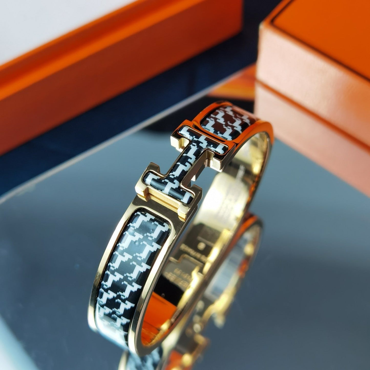 [ラブラッキー]Hホースブレスレット12MM