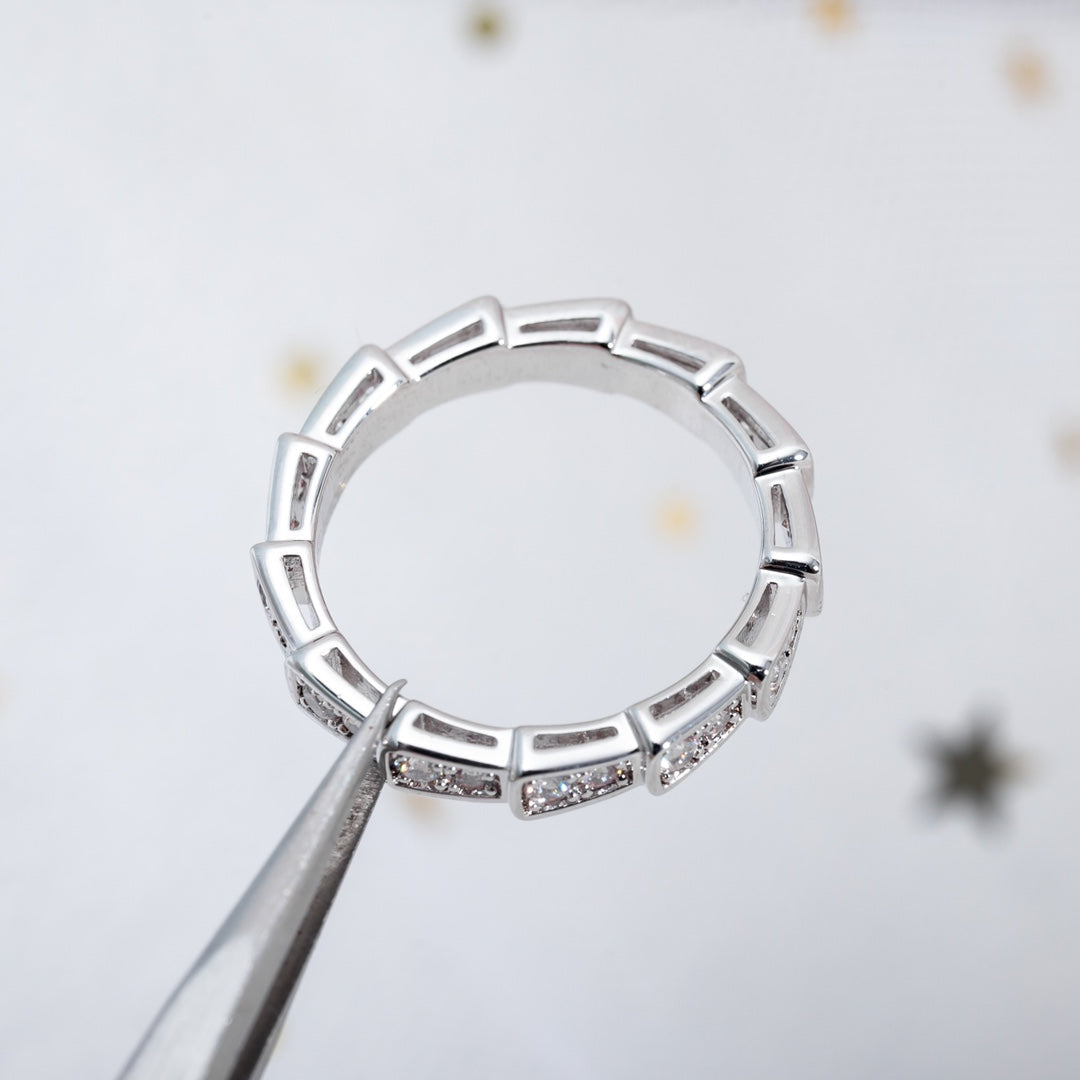 [ラブラッキー]セルペンティリング シルバー ダイヤモンド パヴェ 3MM