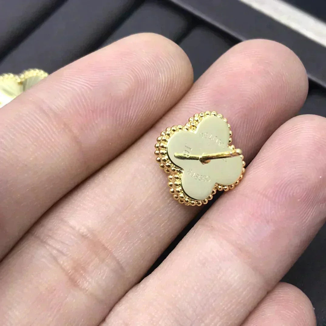 [ラブラッキー]クローバーミニ9.5MMレーザーピアス