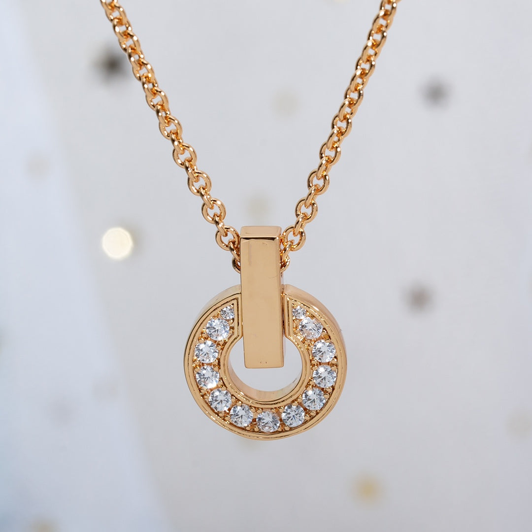 [Love Lucky]GARI HALSKETTE ROSA GOLD DIAMANT