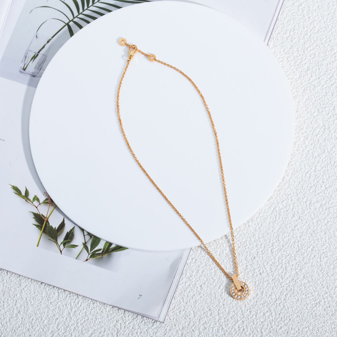 [Love Lucky]GARI HALSKETTE ROSA GOLD DIAMANT