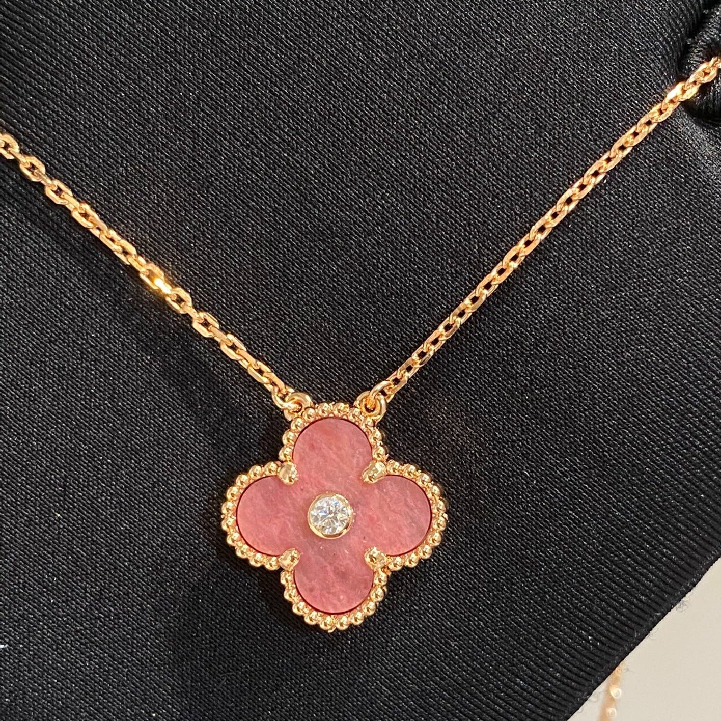 [Love Lucky]CLOVER 15MM DIAMANT-RHODONIT-HALSKETTE