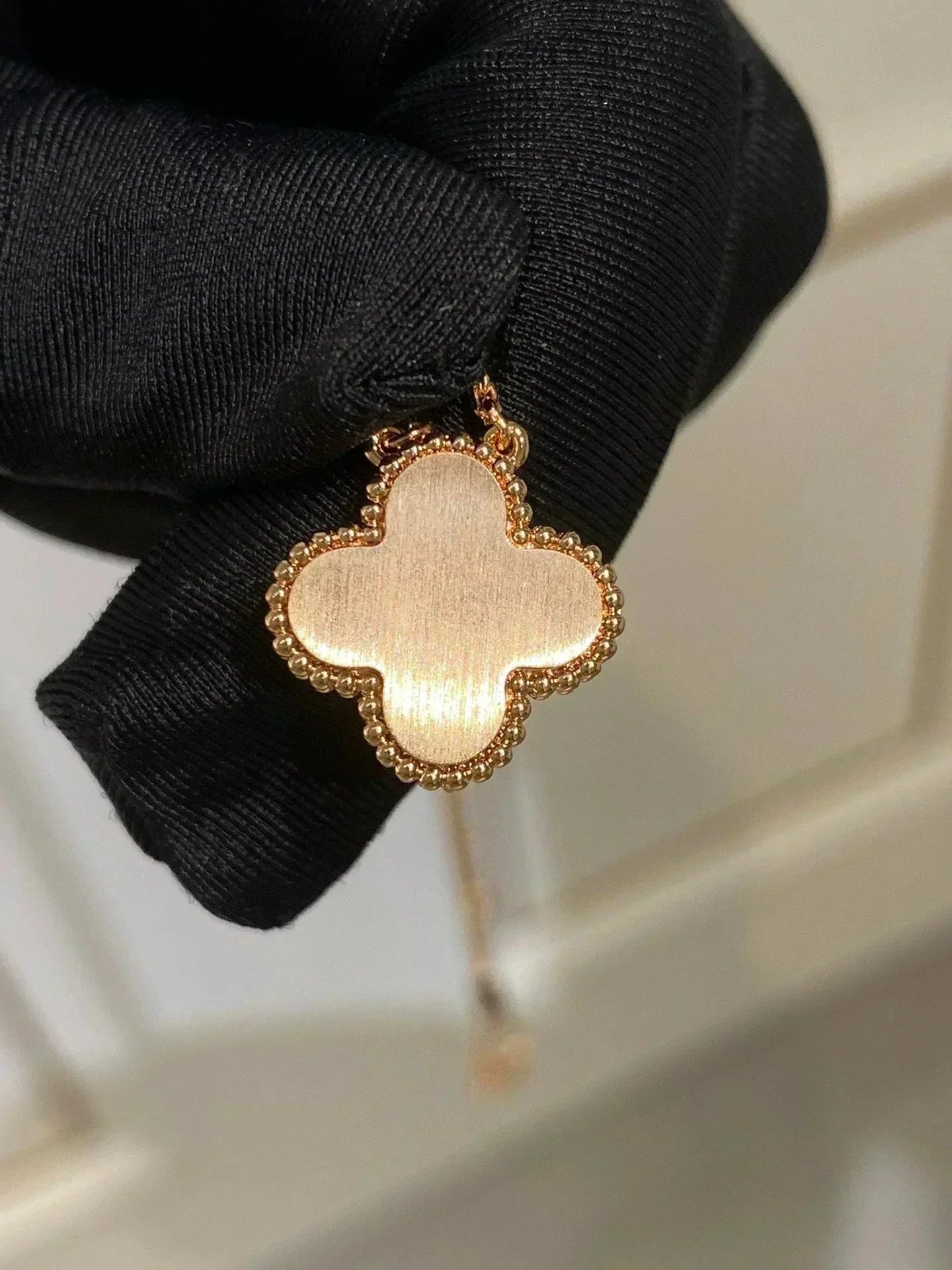 [Love Lucky]CLOVER 15MM DIAMANT-RHODONIT-HALSKETTE