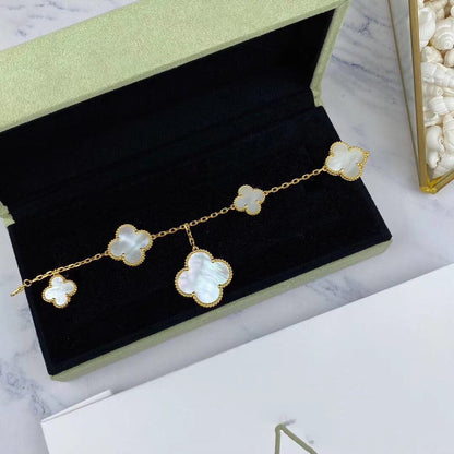 [Love Lucky] MAGIC CLOVER MOP GOLD ARMBAND 5 MOTIVE