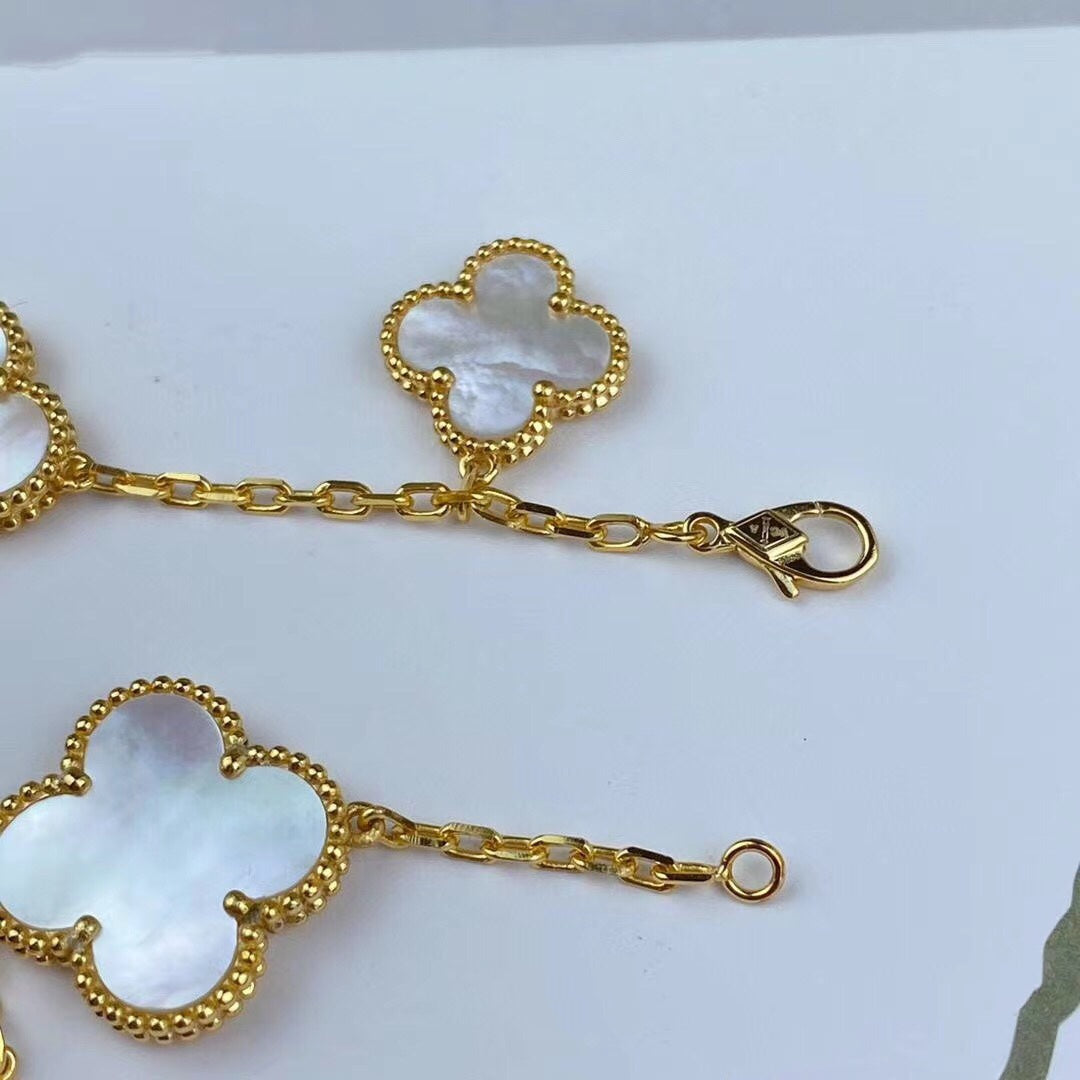 [Love Lucky] MAGIC CLOVER MOP GOLD ARMBAND 5 MOTIVE