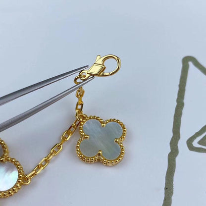[Love Lucky] MAGIC CLOVER MOP GOLD ARMBAND 5 MOTIVE