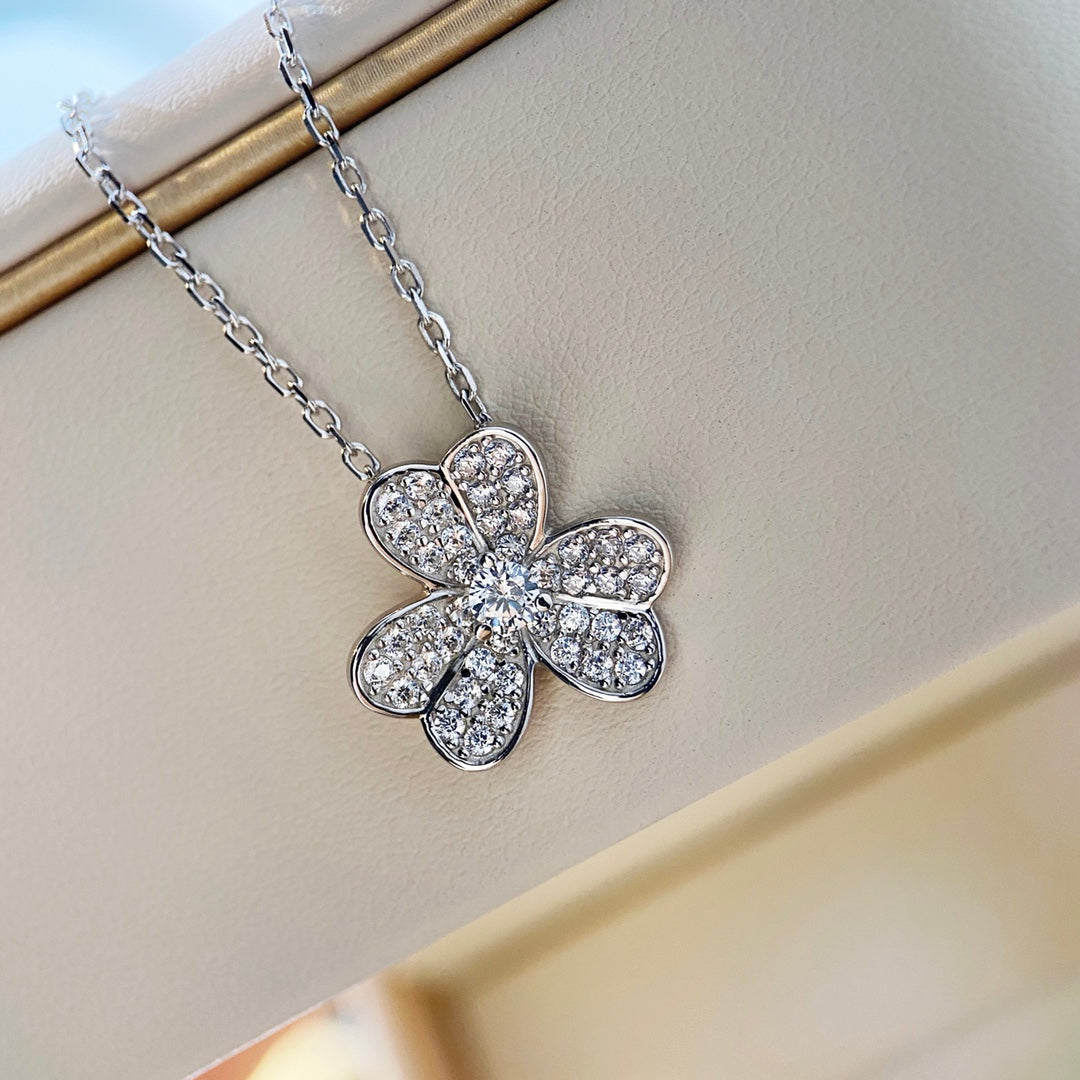[Love Lucky]CLOVER DIAMOND HALSKETTE SILBER