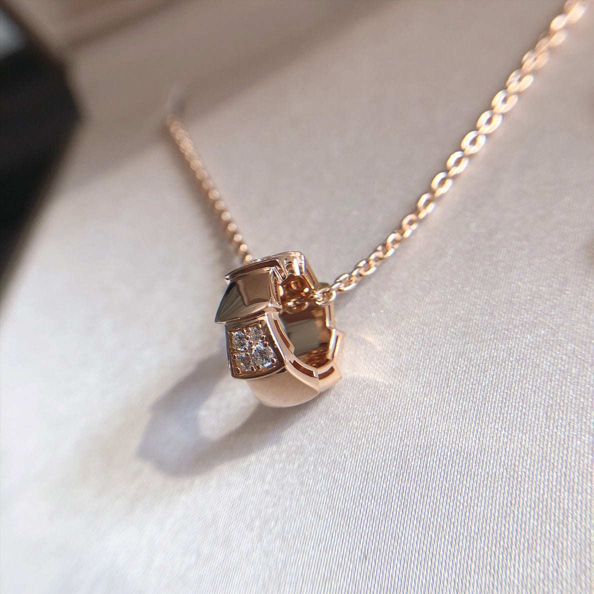 [Love Lucky] SERPENTI ANHÄNGER DIAMANT ROSGOLD HALSKETTE