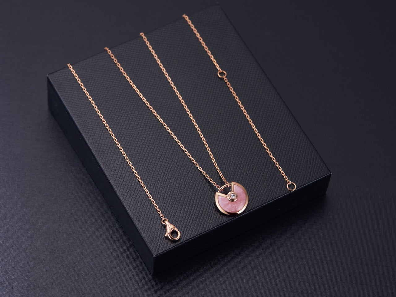[Love Lucky]AMULETT ROSÉGOLD ROSA MOP HALSKETTE