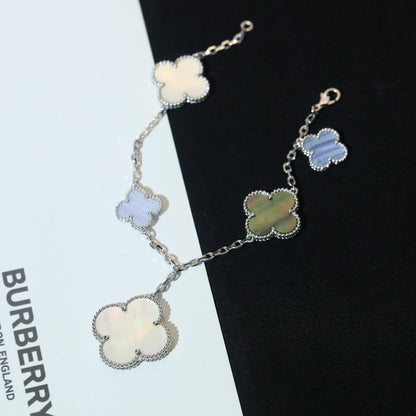 [Love Lucky]CLOVER ARMBAND 5 MOTIVE MOP CHALCEDON SILBER 