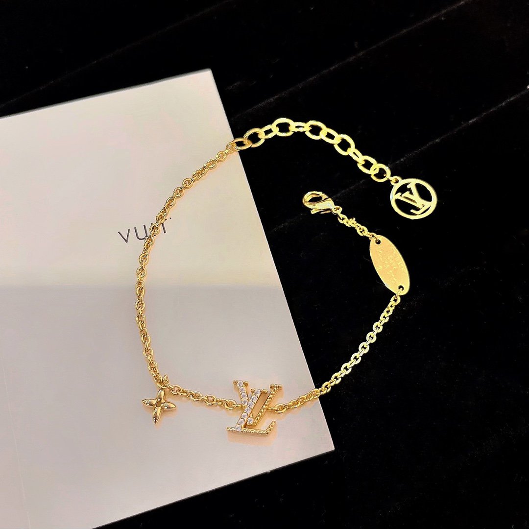[Love Lucky] GOLDARMBAND MIT LOGO-STERNMOTIV