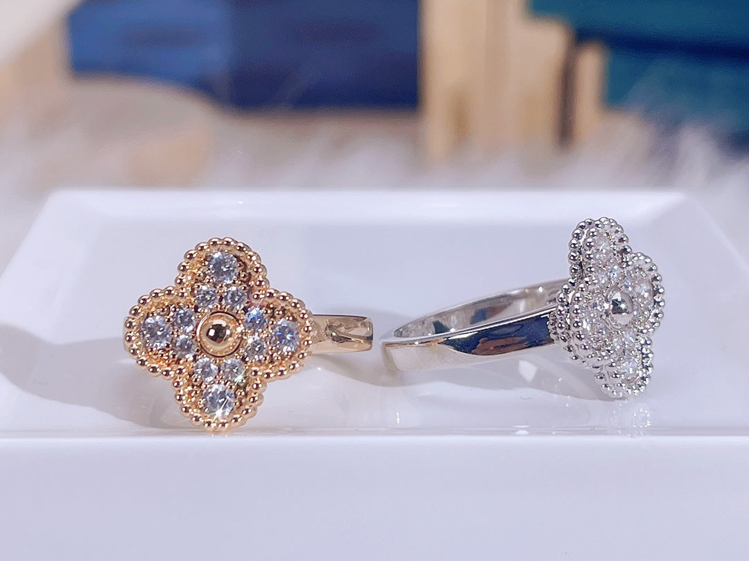 [Love Lucky]CLOVER DIAMOND RING