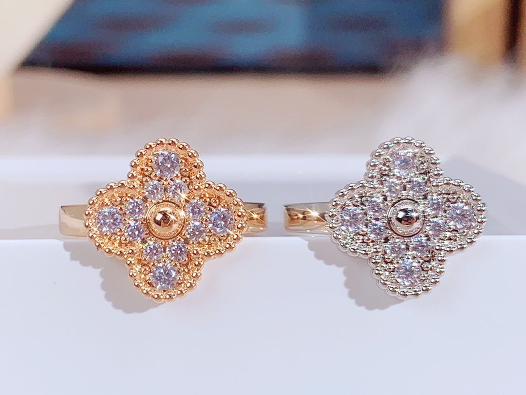 [Love Lucky]CLOVER DIAMOND RING