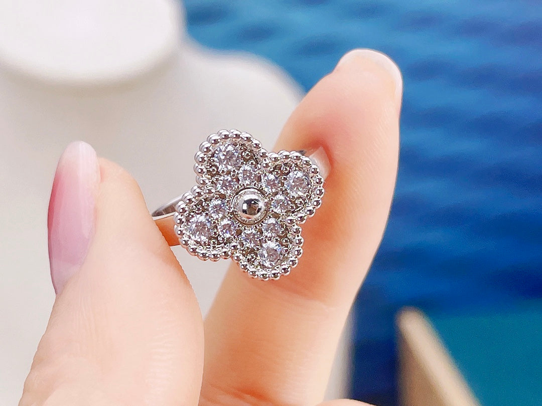 [Love Lucky]CLOVER DIAMOND RING