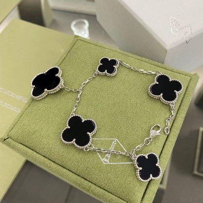 [Love Lucky]CLOVER 5 MOTIVE SIVLER ONYX ARMBAND