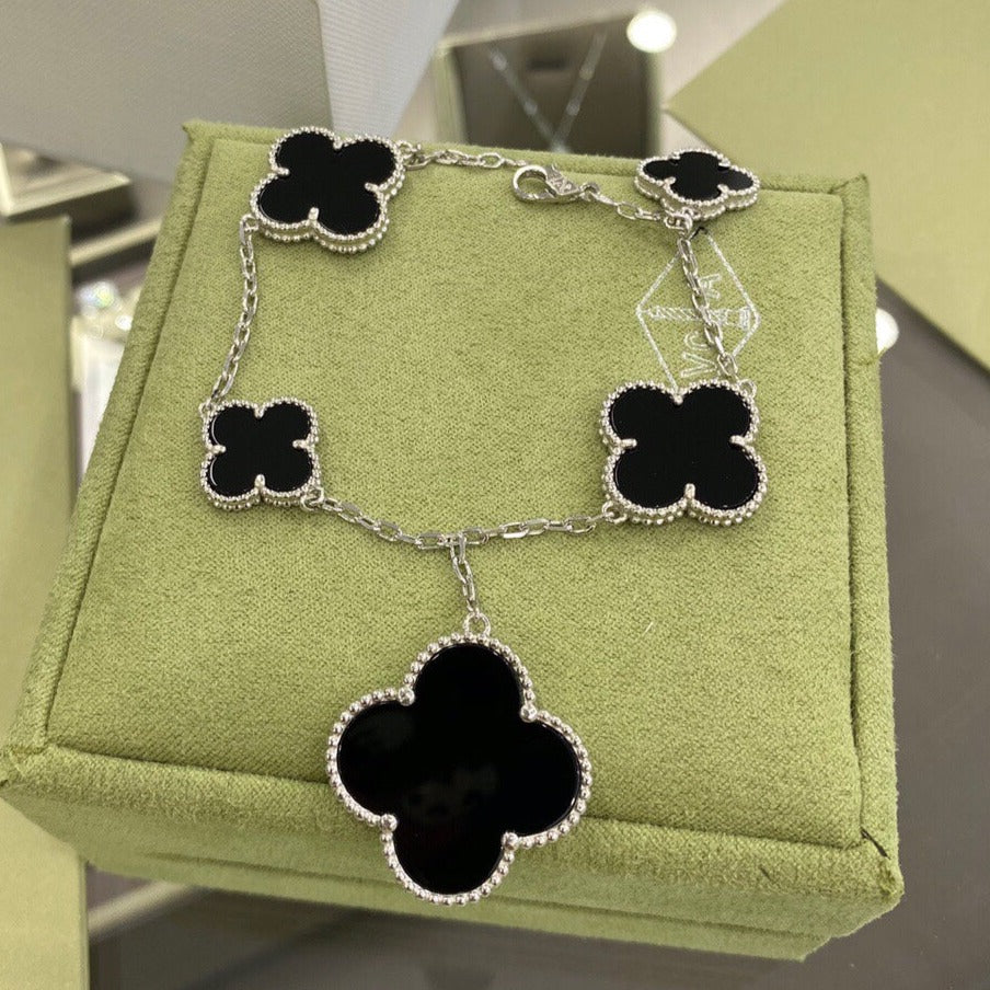 [Love Lucky]CLOVER 5 MOTIVE SIVLER ONYX ARMBAND
