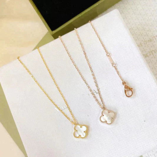[Love Lucky]CLOVER MINI 9.5MM WHITE MOTHER-OF-PEARL NECKLACE