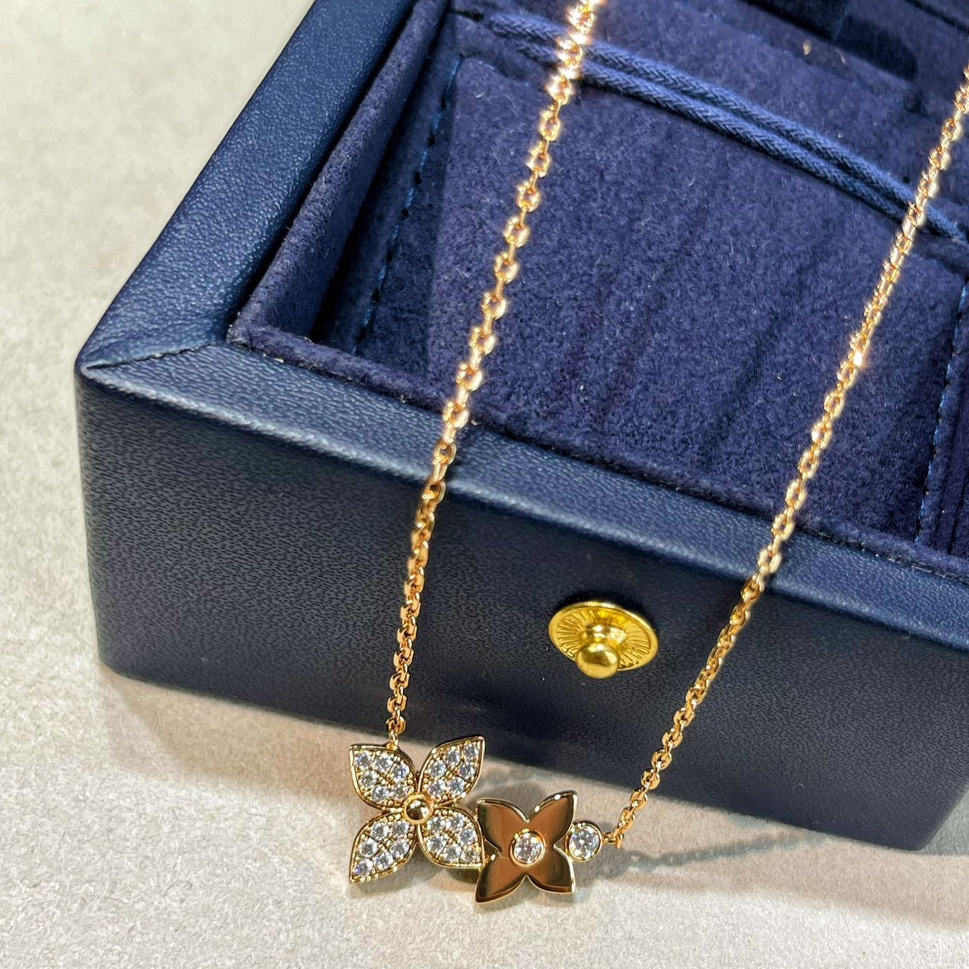 [Love Lucky] STAR BLOSSOM HALSKETTE ROTGOLD DIAMANTEN