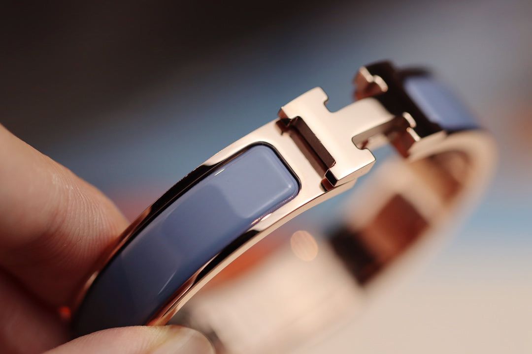 [ラブラッキー]Hブレスレット 12MM ブルーグレー