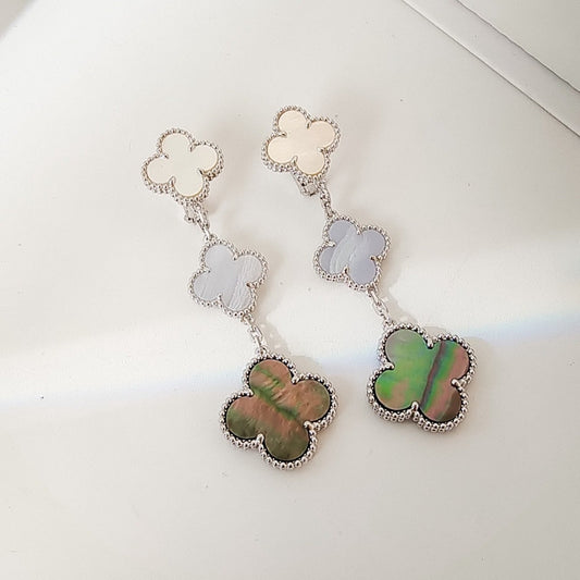 [Love Lucky] CLOVER 3 MOTIVE CHALCEDON DUNKEL MOP SILBER OHRRINGE