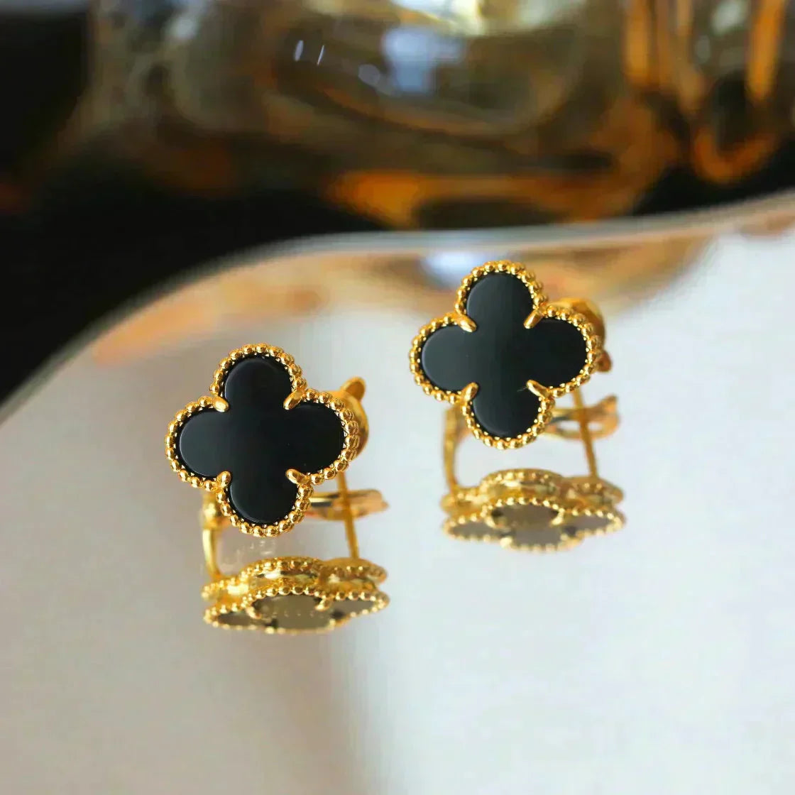 [Love Lucky]CLOVER MEDIUM 1 MOTIVE ONYX OHRSTECKER