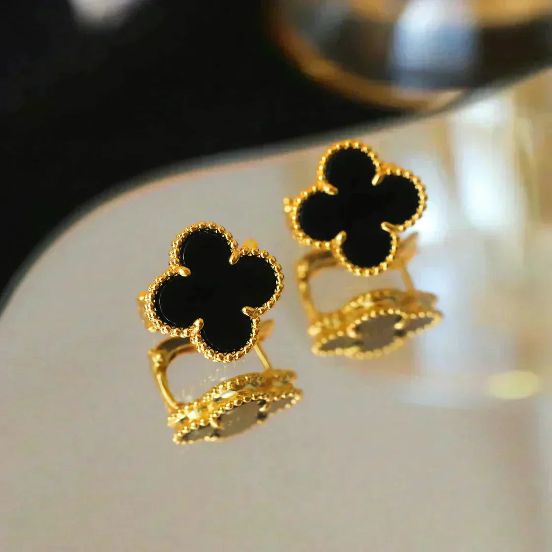 [Love Lucky]CLOVER MEDIUM 1 MOTIVE ONYX OHRSTECKER