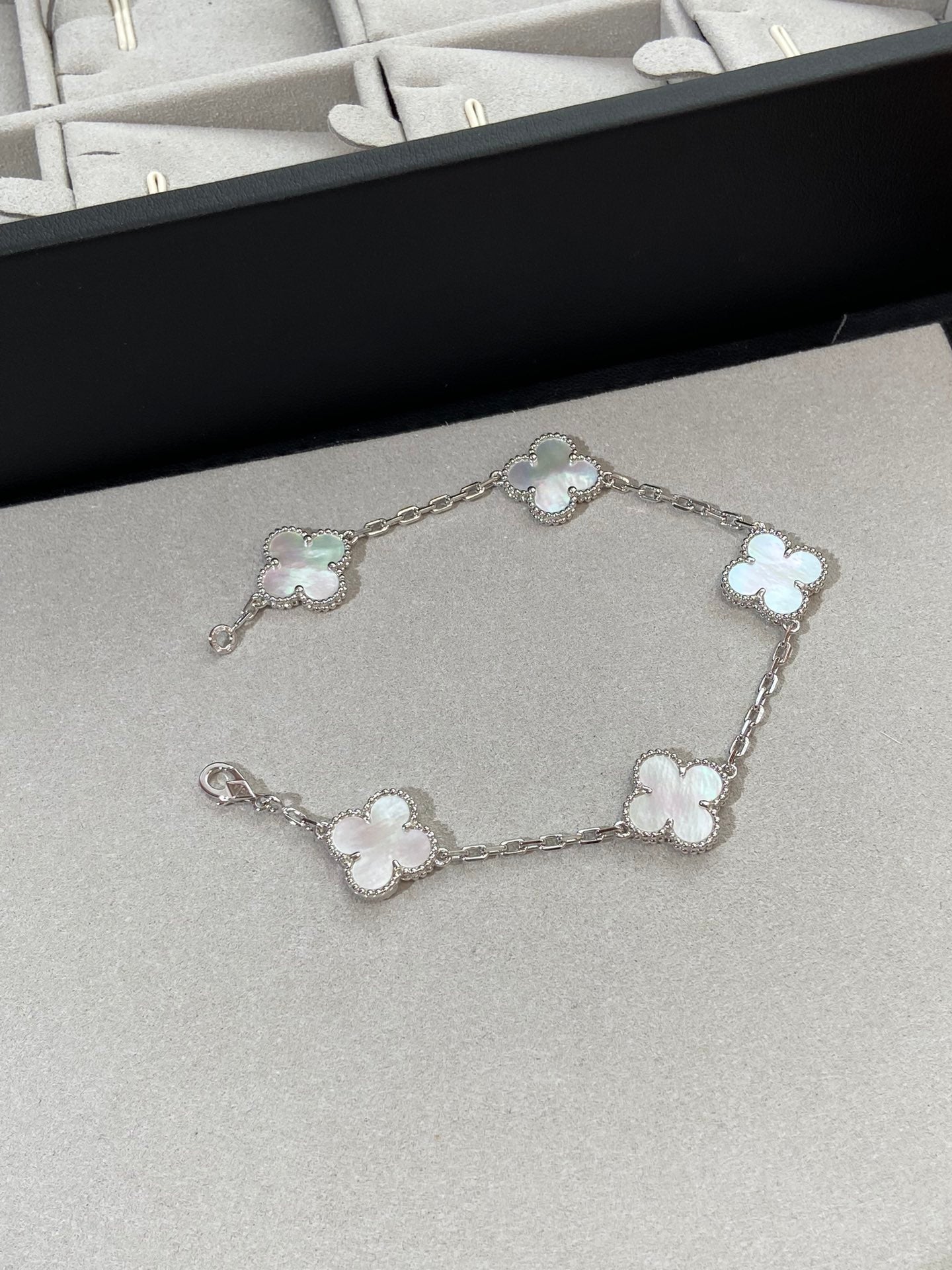 [Love Lucky]CLOVER SILBER MOP 5 MOTIV ARMBAND 