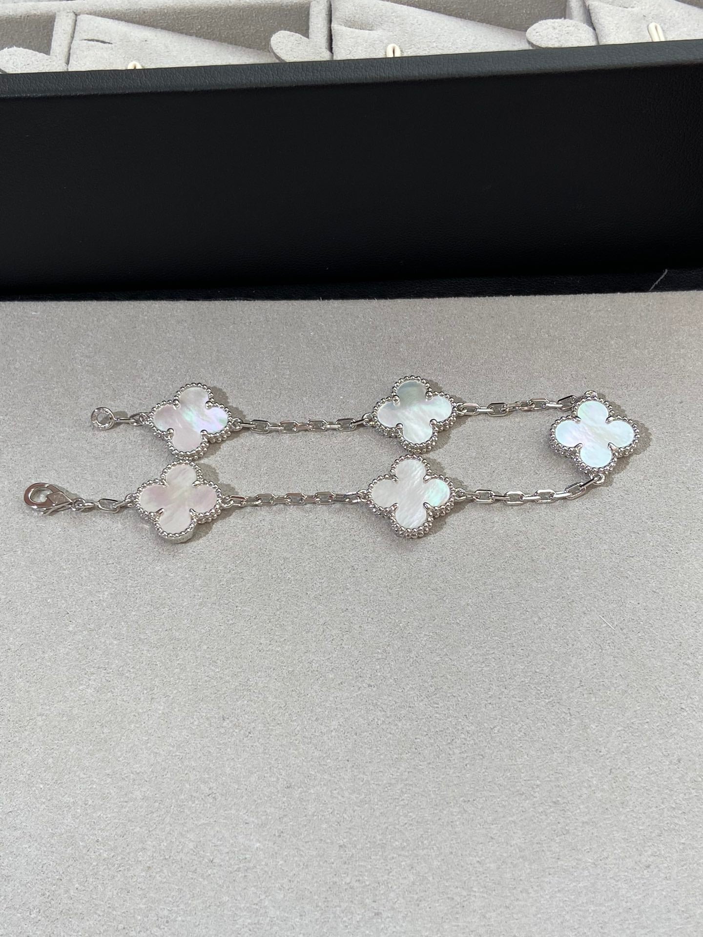 [Love Lucky]CLOVER SILBER MOP 5 MOTIV ARMBAND 
