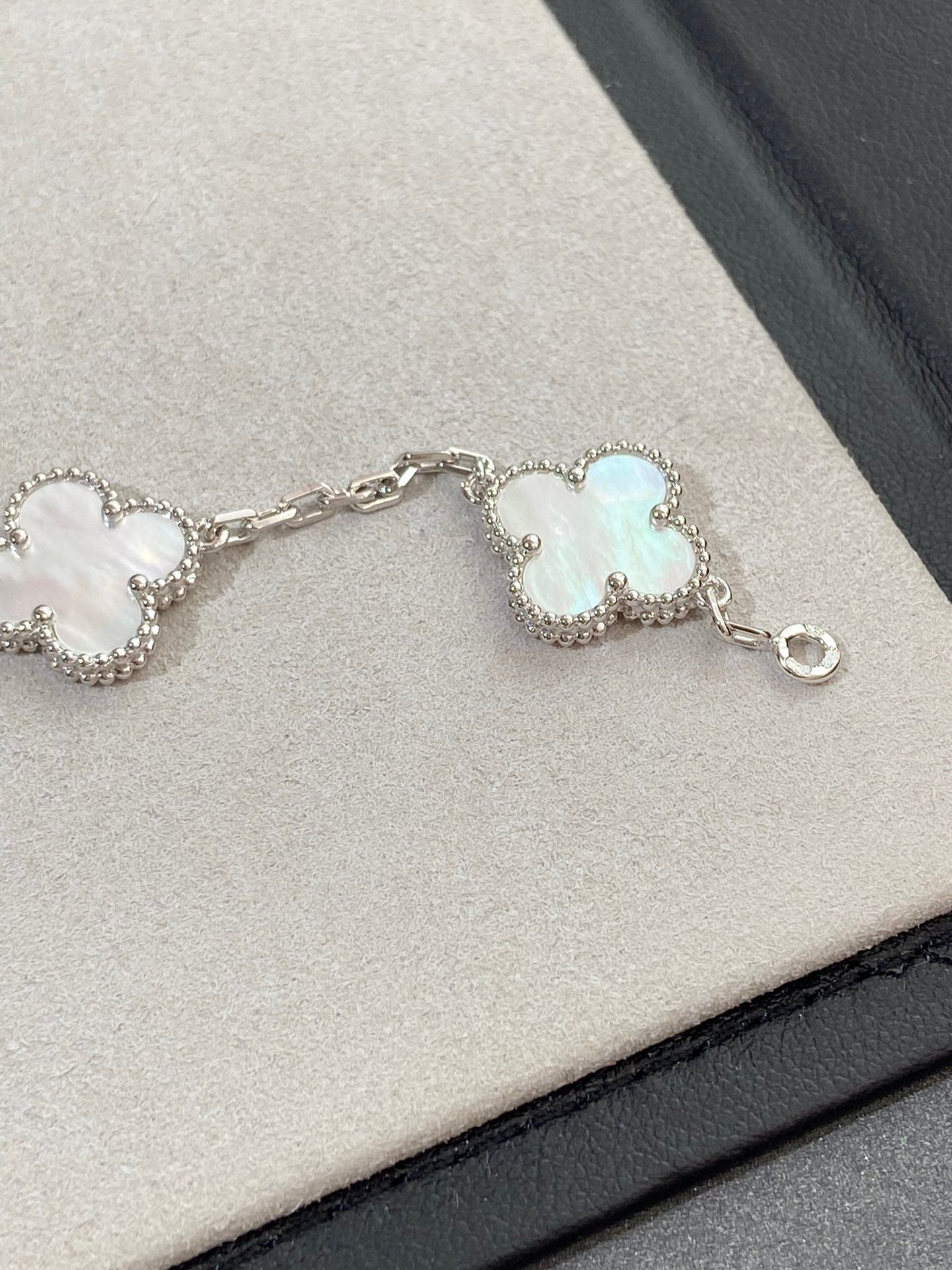 [Love Lucky]CLOVER SILBER MOP 5 MOTIV ARMBAND 