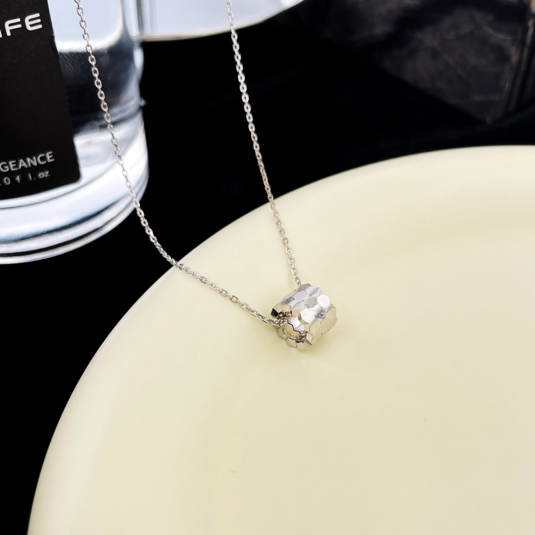 [Love Lucky]BEE MINI PEDANT DIAMOND NECKLACE