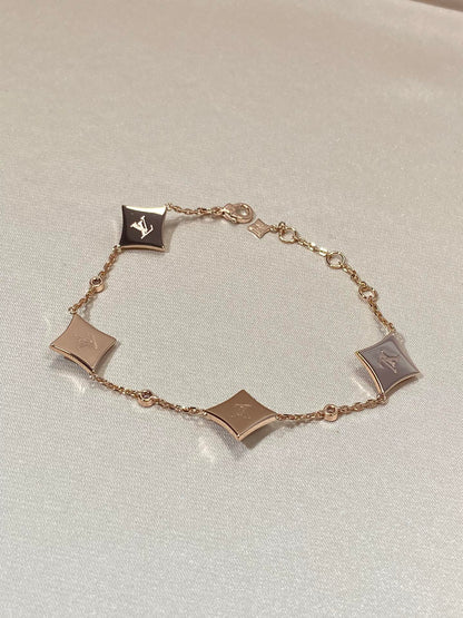 [Love Lucky] Armband aus Roségold mit Sternmotiv und 4 Diamanten