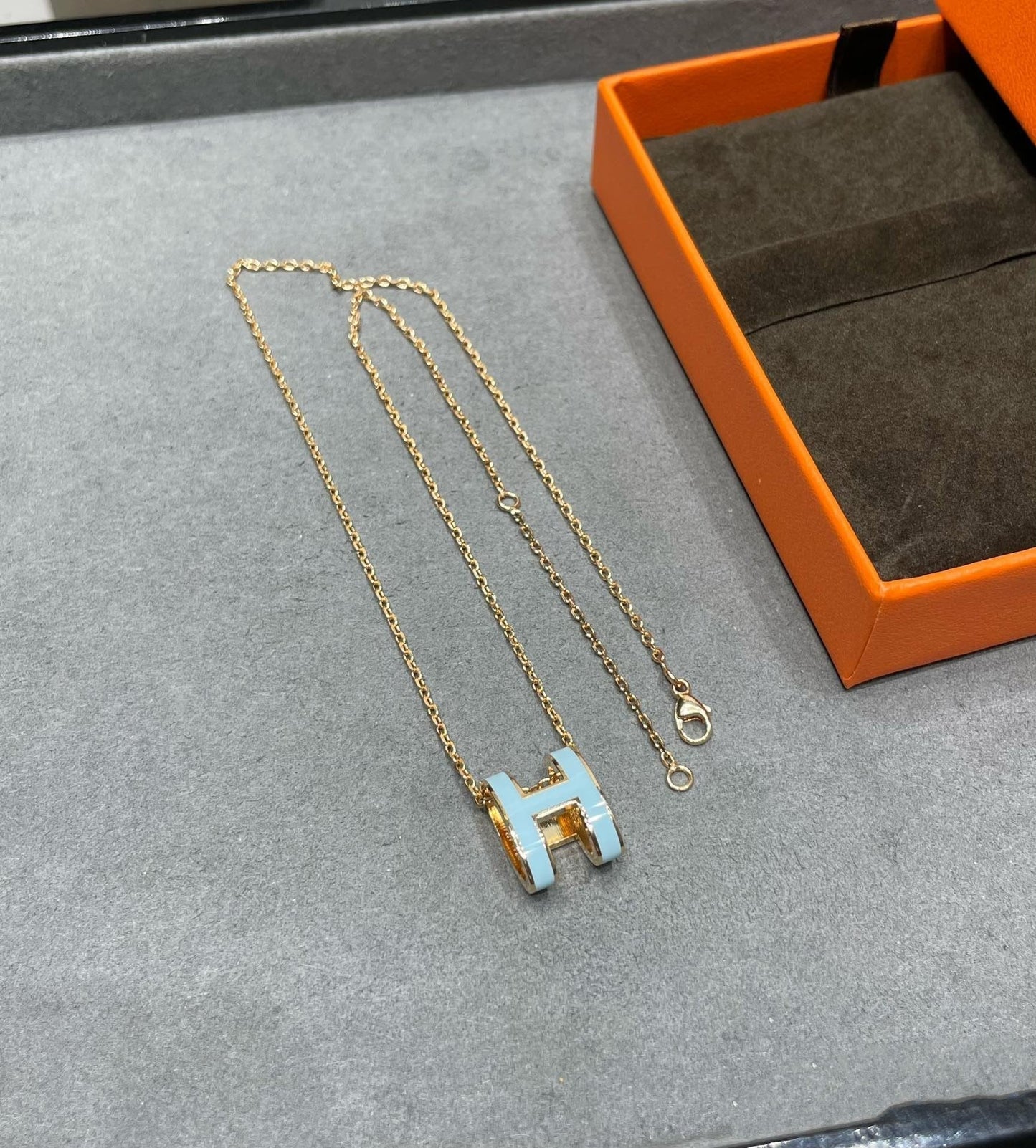 [Love Lucky] POP ​​H HIMMELBLAU HALSKETTE