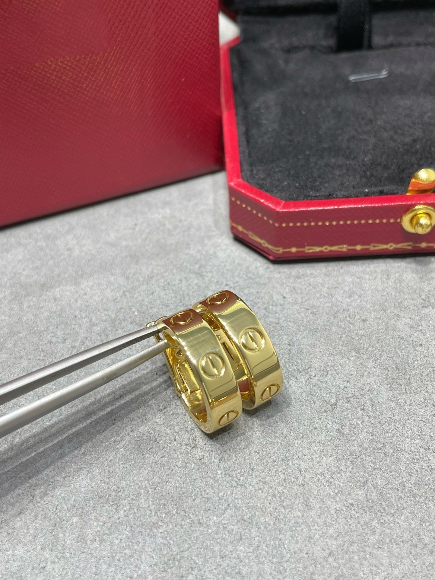 [Love Lucky] LIEBE 5,5 MM OHRRINGE