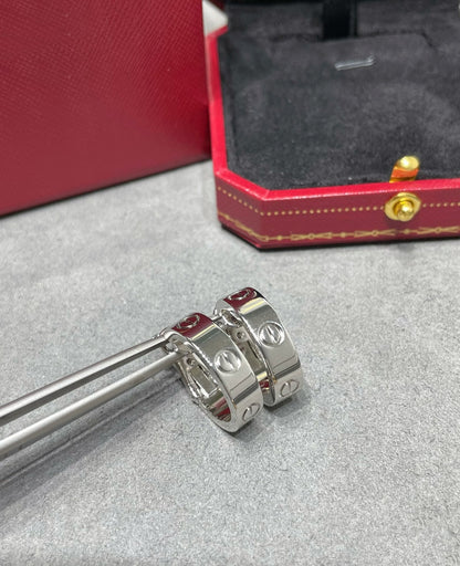 [Love Lucky] LIEBE 5,5 MM OHRRINGE