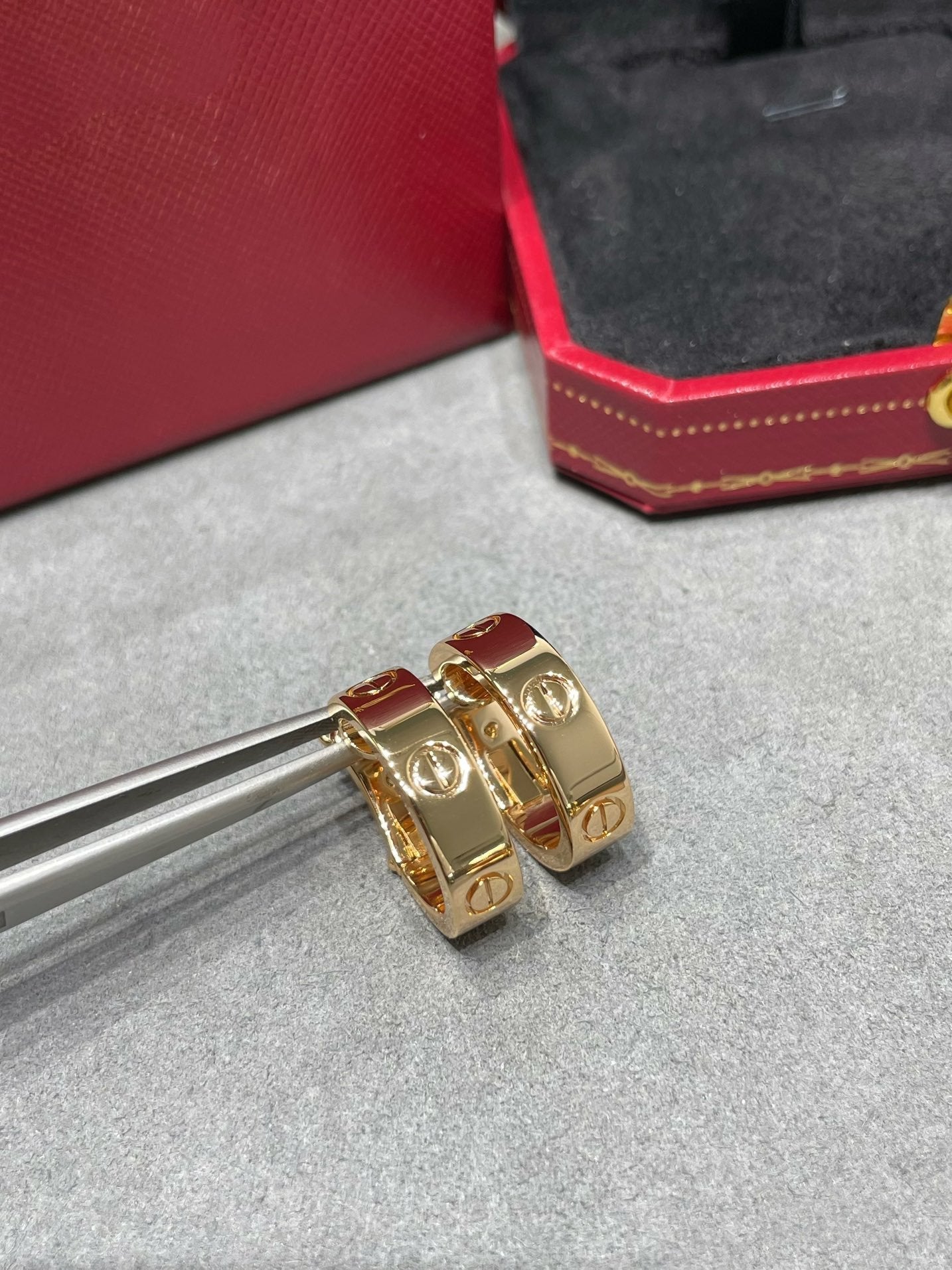 [Love Lucky] LIEBE 5,5 MM OHRRINGE
