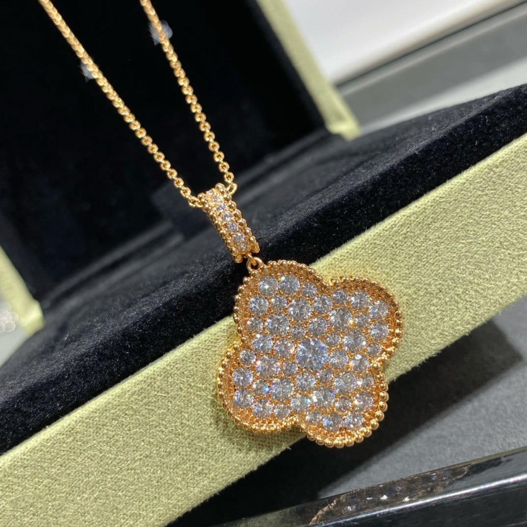 [Love Lucky] CLOVER 25MM GROSSER ANHÄNGER MIT DIAMANTEN GEPAART LANGE HALSKETTE