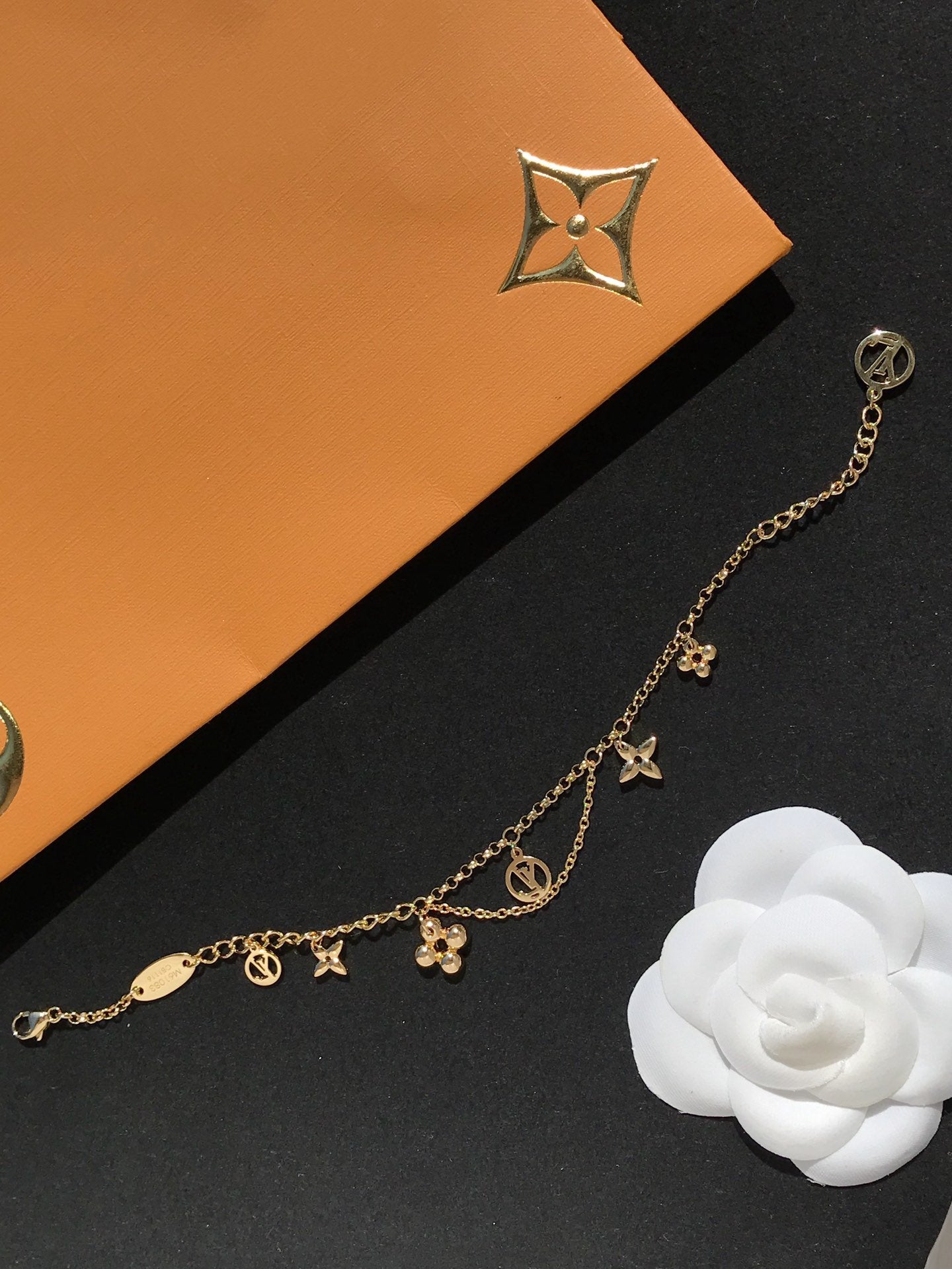 [Love Lucky]BLOOMING PINK GOLD MOP BRACELET