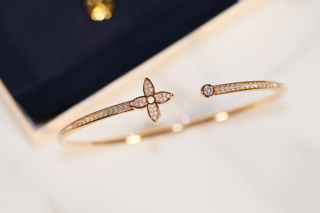 [Love Lucky]IDYLLE GOLD OFFENES ARMBAND MIT DIAMANTEN