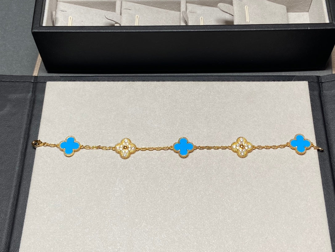 [Love Lucky]CLOVER 5 MOTIF BLUE CHALCEDONY DIAMOND GOLD BRACELET