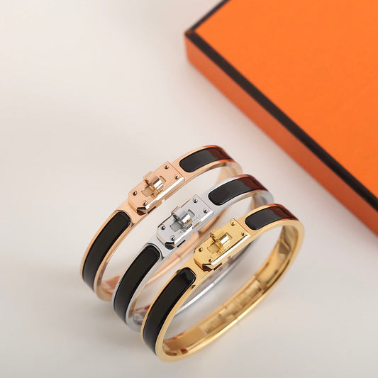 [Love Lucky]HM KELLY SCHWARZES ARMBAND