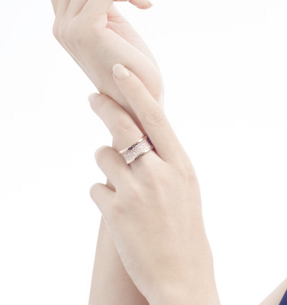 [Love Lucky]ZERO 1 MIT DIAMANTEN AUF DEM SPIRALRING