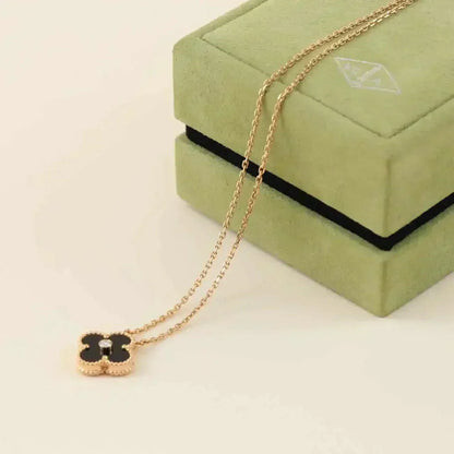 [Love Lucky]CLOVER 15MM DIAMANT-ONYX-HALSKETTE