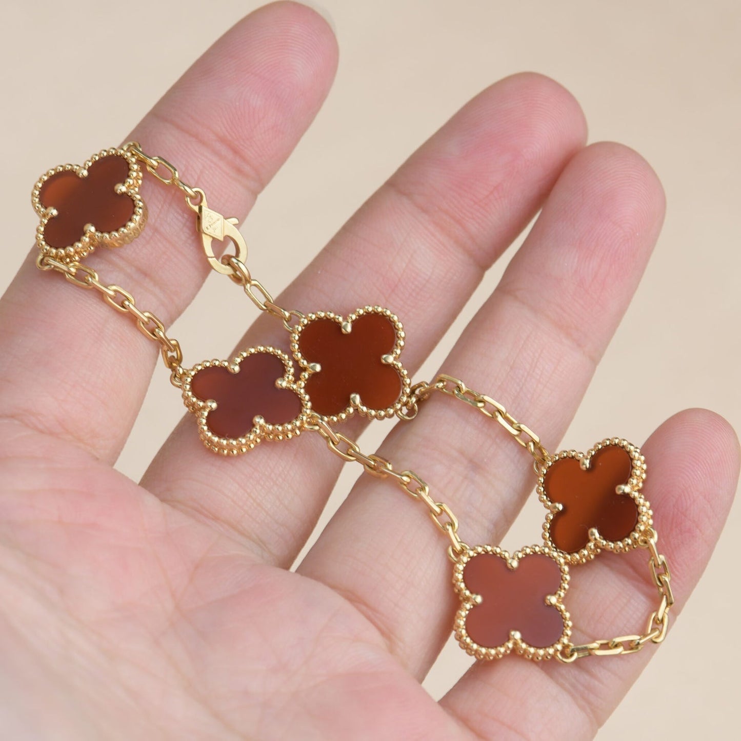 [Love Lucky]CLOVER 5 MOTIVE ROTER ACHAT ARMBAND 