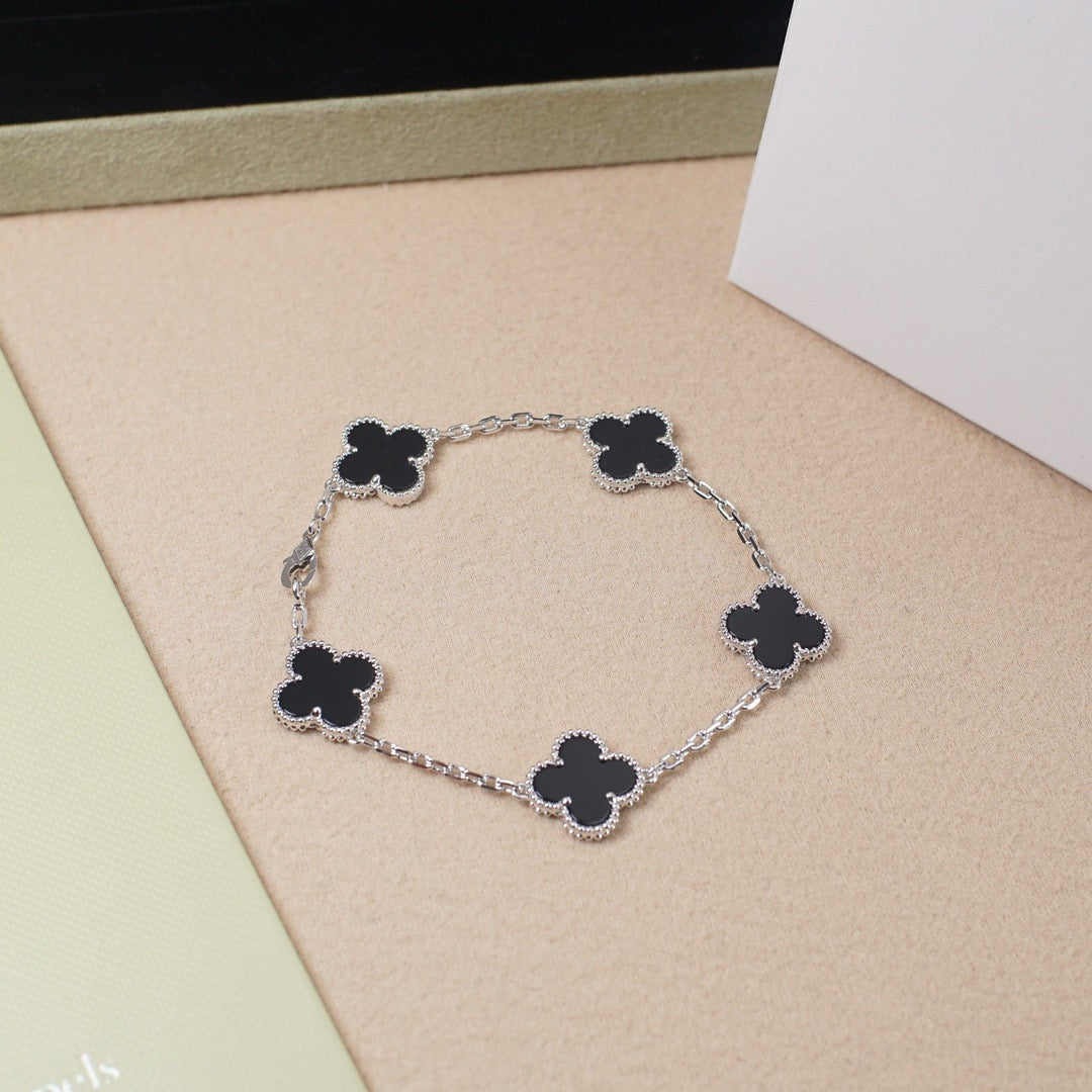 [Love Lucky]CLOVER 5 MOTIV ONYXS ARMBAND SILBER 