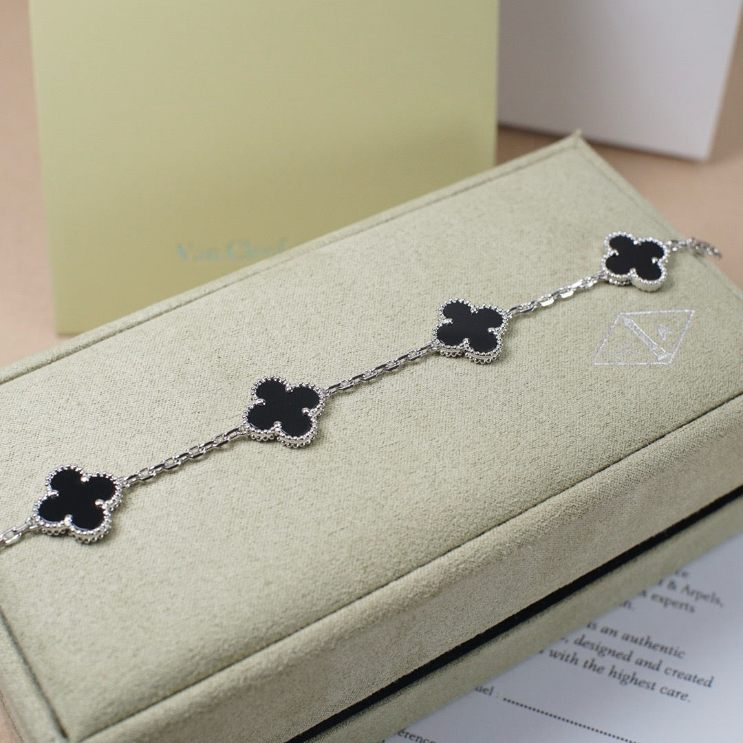 [Love Lucky]CLOVER 5 MOTIV ONYXS ARMBAND SILBER 